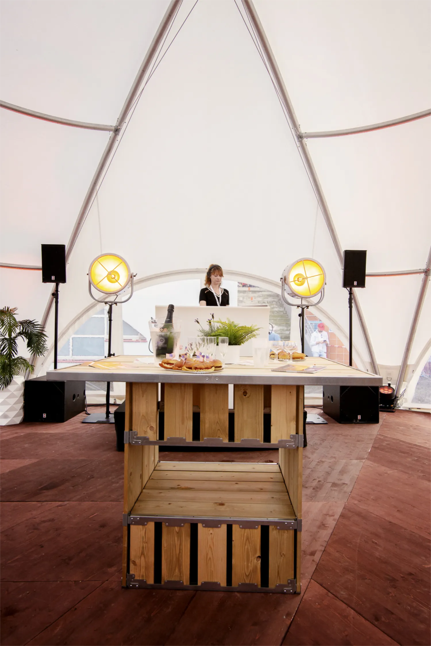 psb-lounge-agence-evenementielle-toulouse-location-materiel-evenement-occitanie-tente-dome-location