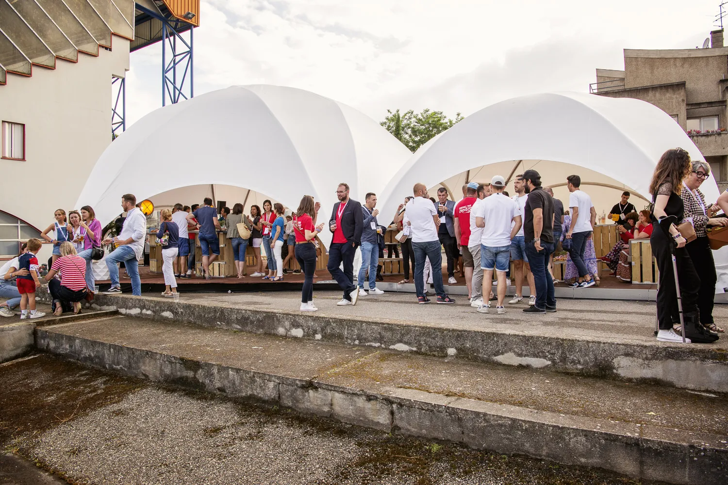 psb-lounge-agence-evenementielle-toulouse-location-materiel-evenement-occitanie-toulouse-tente-a-louer