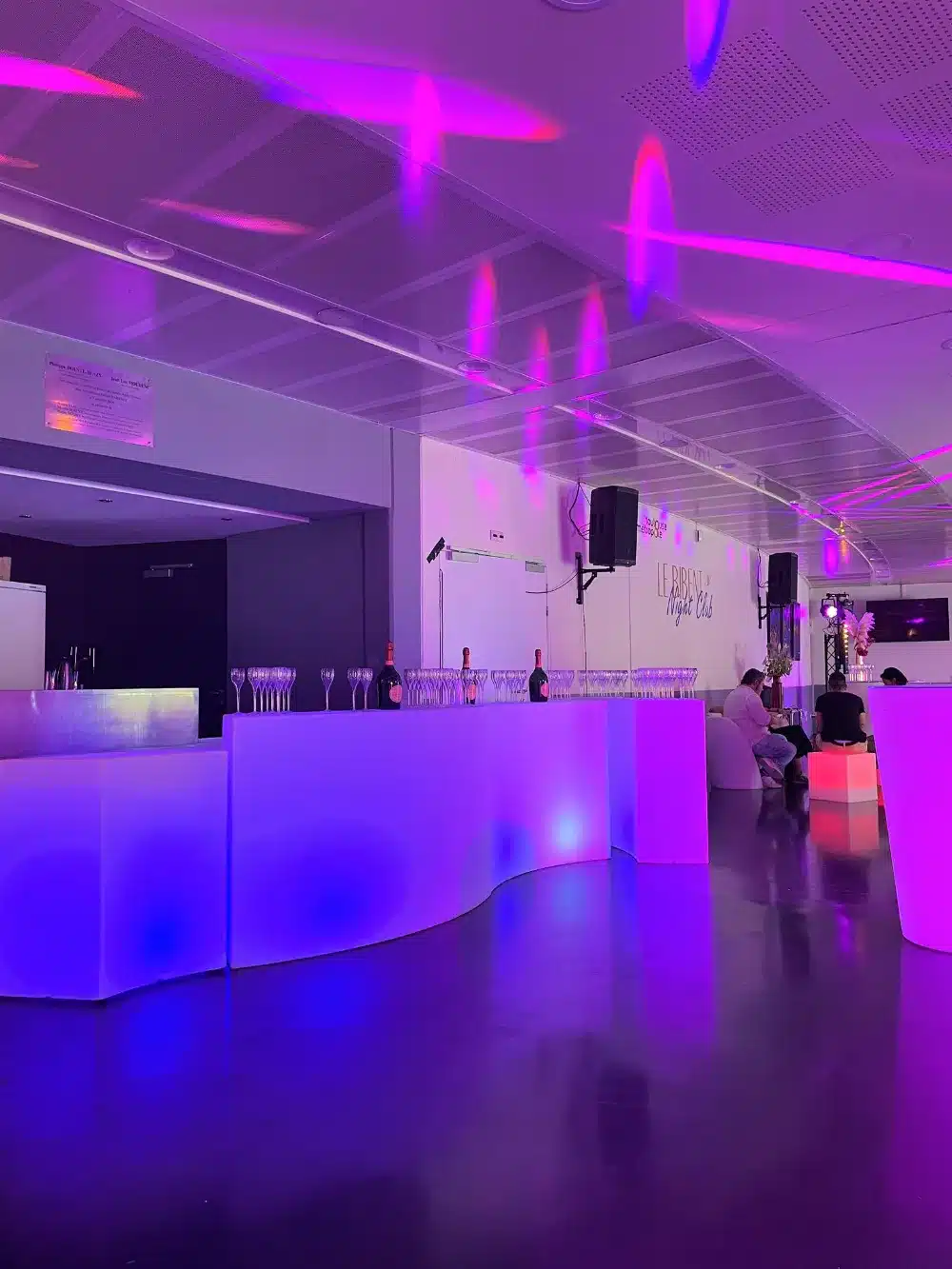 psb-lounge-agence-evenementielle-toulouse-occitanie-réalisations-evenement-sportif-espace-lounge-bar