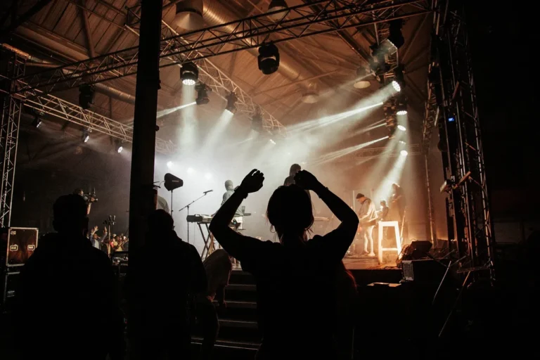 psb-lounge-agence-evenementielle-toulouse-occitanie-location-materiel-techniques-sonorisation-concert-festival