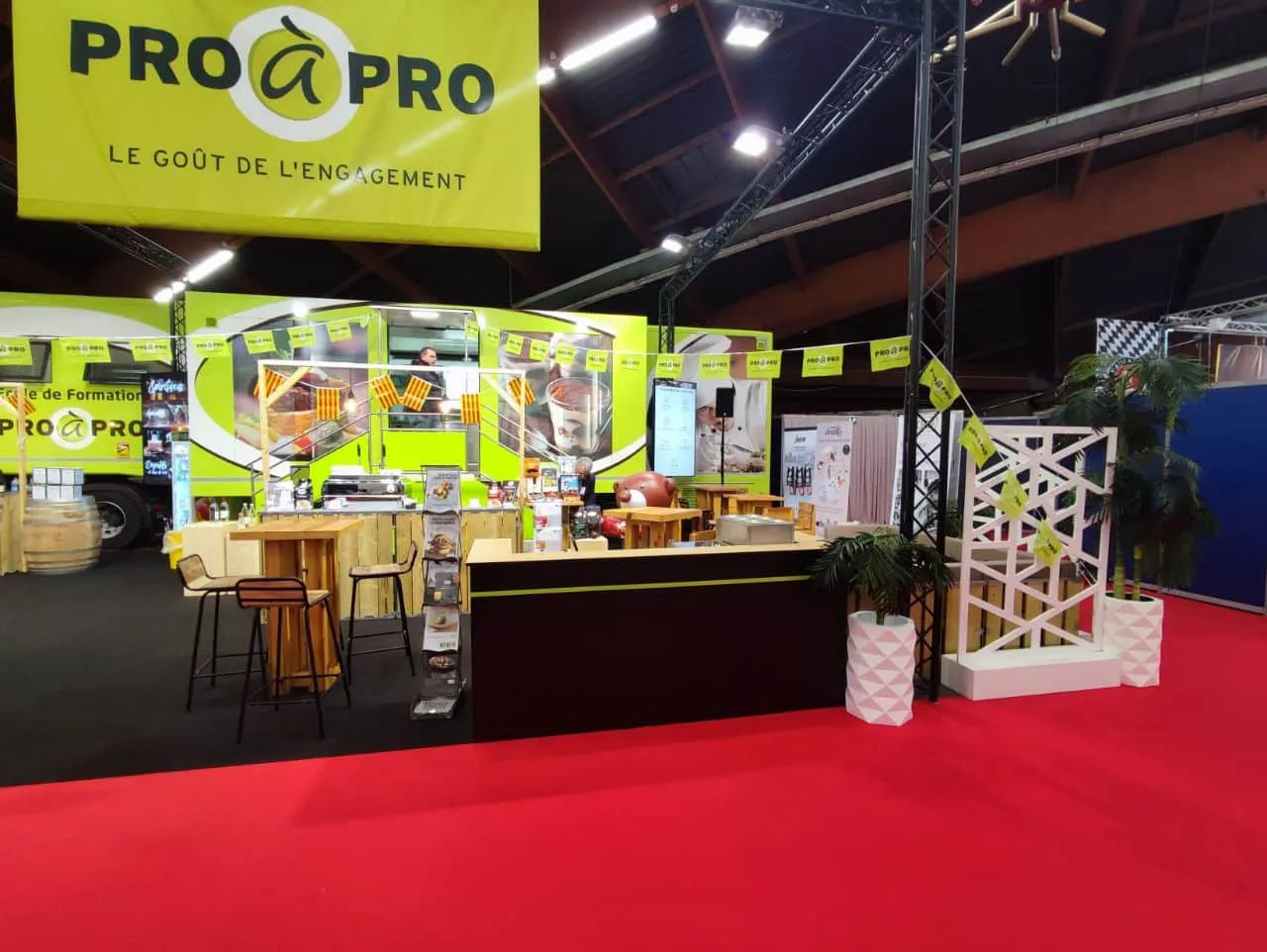 psb-lounge-agence-evenementielle-toulouse-occitanie-location-mobilier-materiel-pour-salon-a-perpignan-pro-a-pro-1