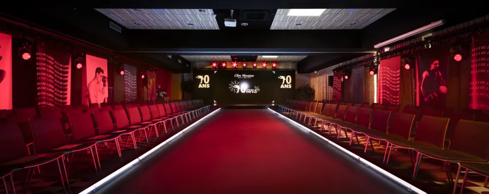 psb-lounge-agence-evenementielle-toulouse-occitanie-réalisations-défilé-scene-cher-monsieur-3