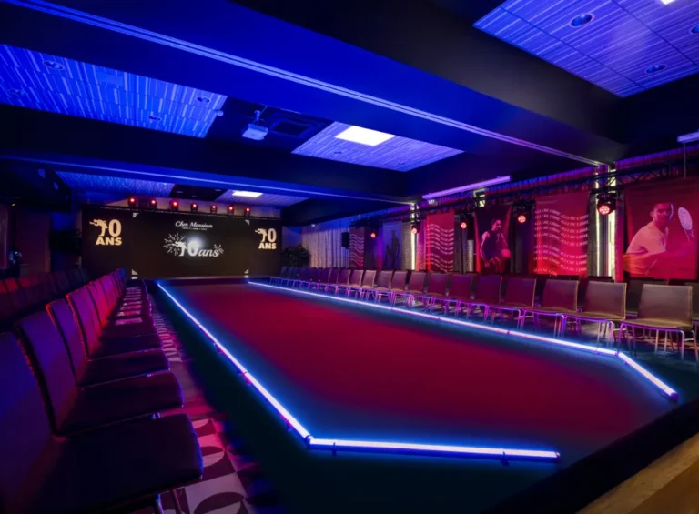 psb-lounge-agence-evenementielle-toulouse-occitanie-réalisations-défilé-scene-cher-monsieur