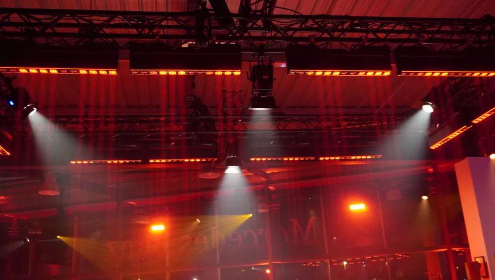 psb-lounge-agence-evenementielle-toulouse-location-materiel-evenement-occitanie-lancement-cla-electrique-mercedes-toulouse-14