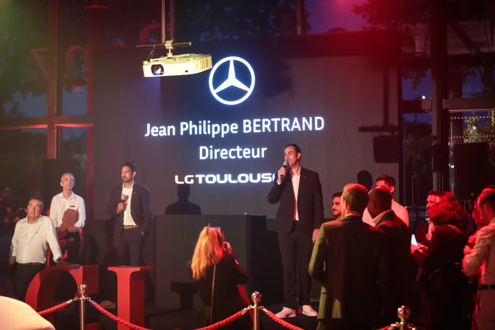 psb-lounge-agence-evenementielle-toulouse-location-materiel-evenement-occitanie-lancement-cla-electrique-mercedes-toulouse-23