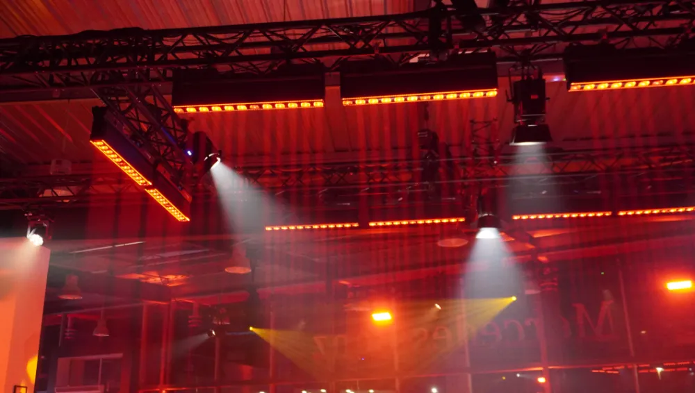 psb-lounge-agence-evenementielle-toulouse-location-materiel-evenement-occitanie-lancement-cla-electrique-mercedes-toulouse-7