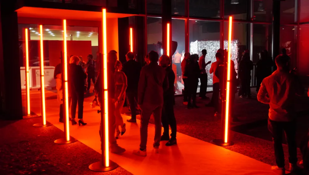 psb-lounge-agence-evenementielle-toulouse-location-materiel-evenement-occitanie-lancement-cla-electrique-mercedes-toulouse-8