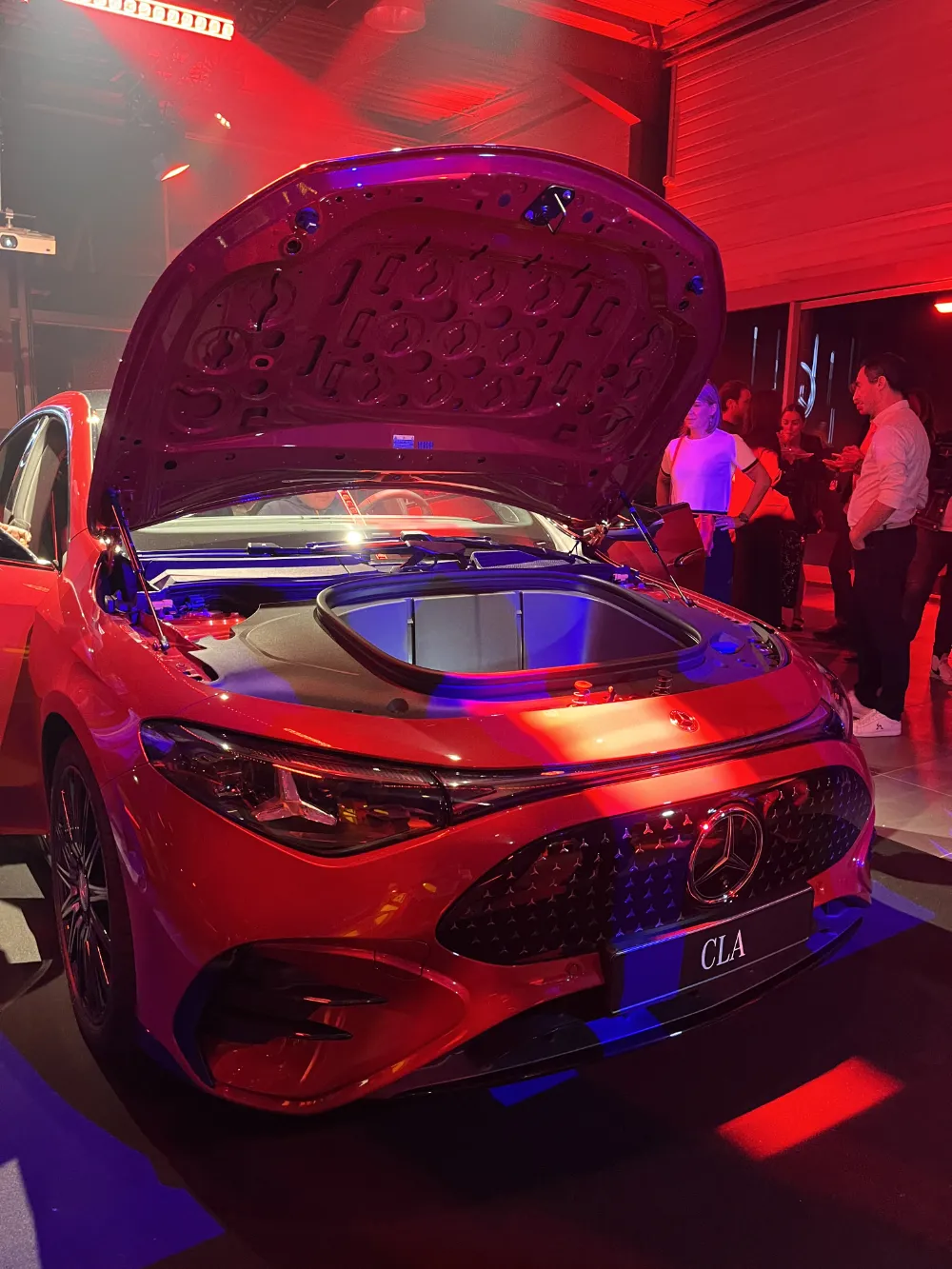 psb-lounge-agence-evenementielle-toulouse-location-materiel-evenement-occitanie-lancement-cla-electrique-mercedes-toulouse
