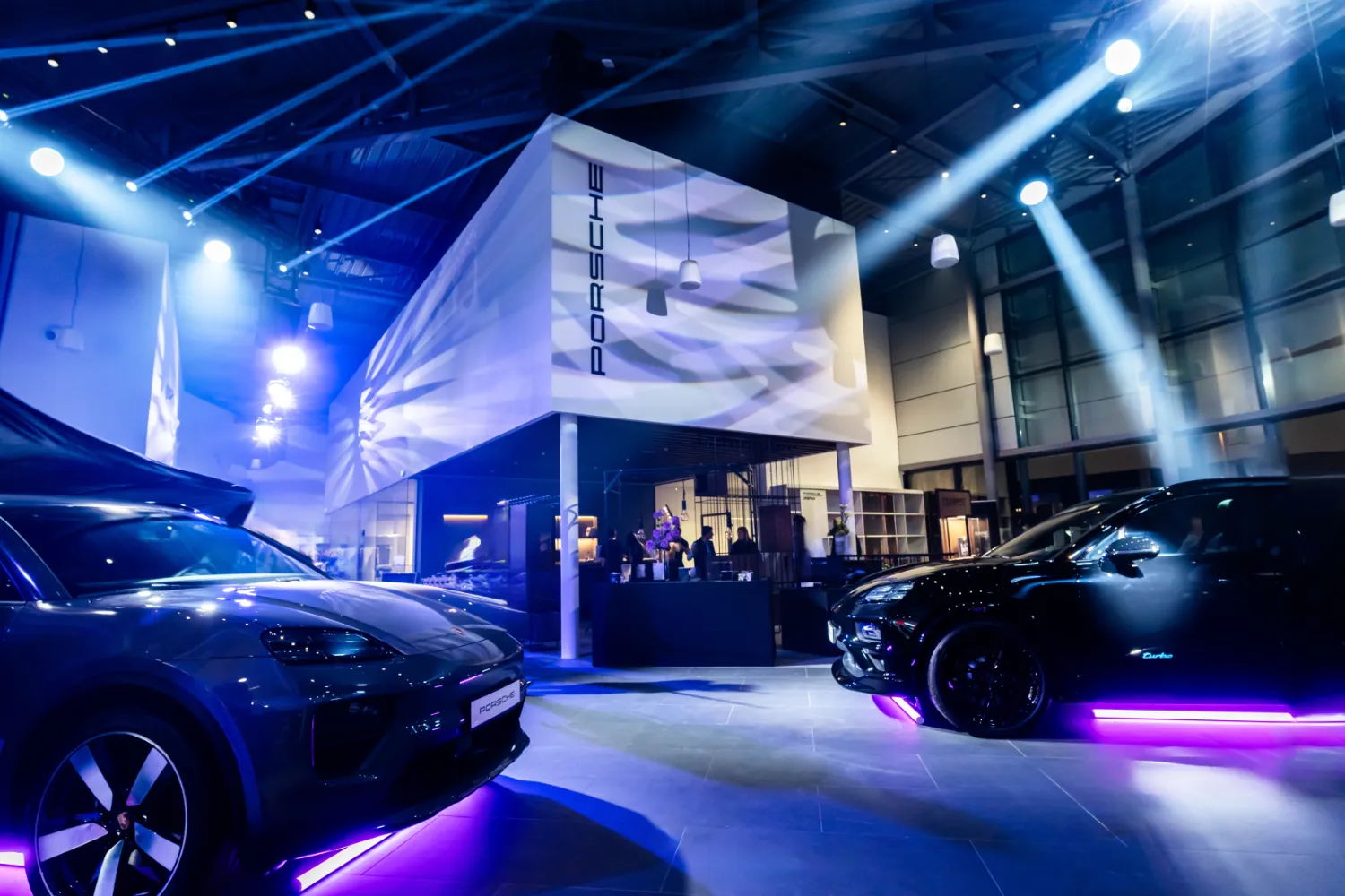 psb-lounge-agence-evenementielle-toulouse-location-materiel-evenement-occitanie-lumière-ambiance-audiovisuel-10