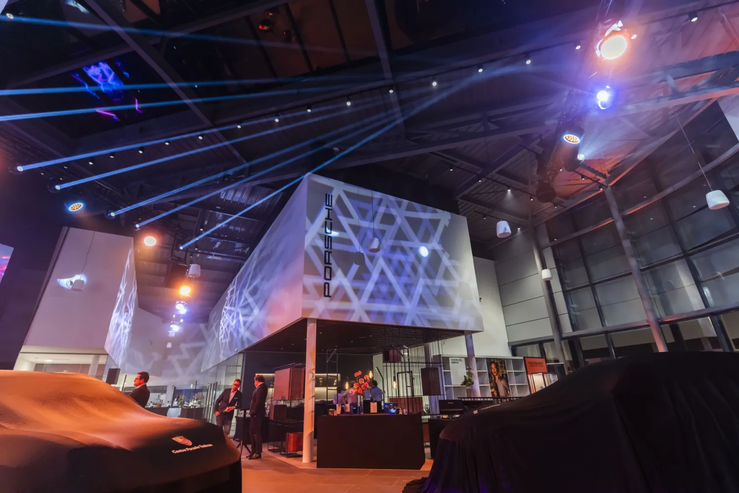 psb-lounge-agence-evenementielle-toulouse-location-materiel-evenement-occitanie-lumière-ambiance-audiovisuel-5
