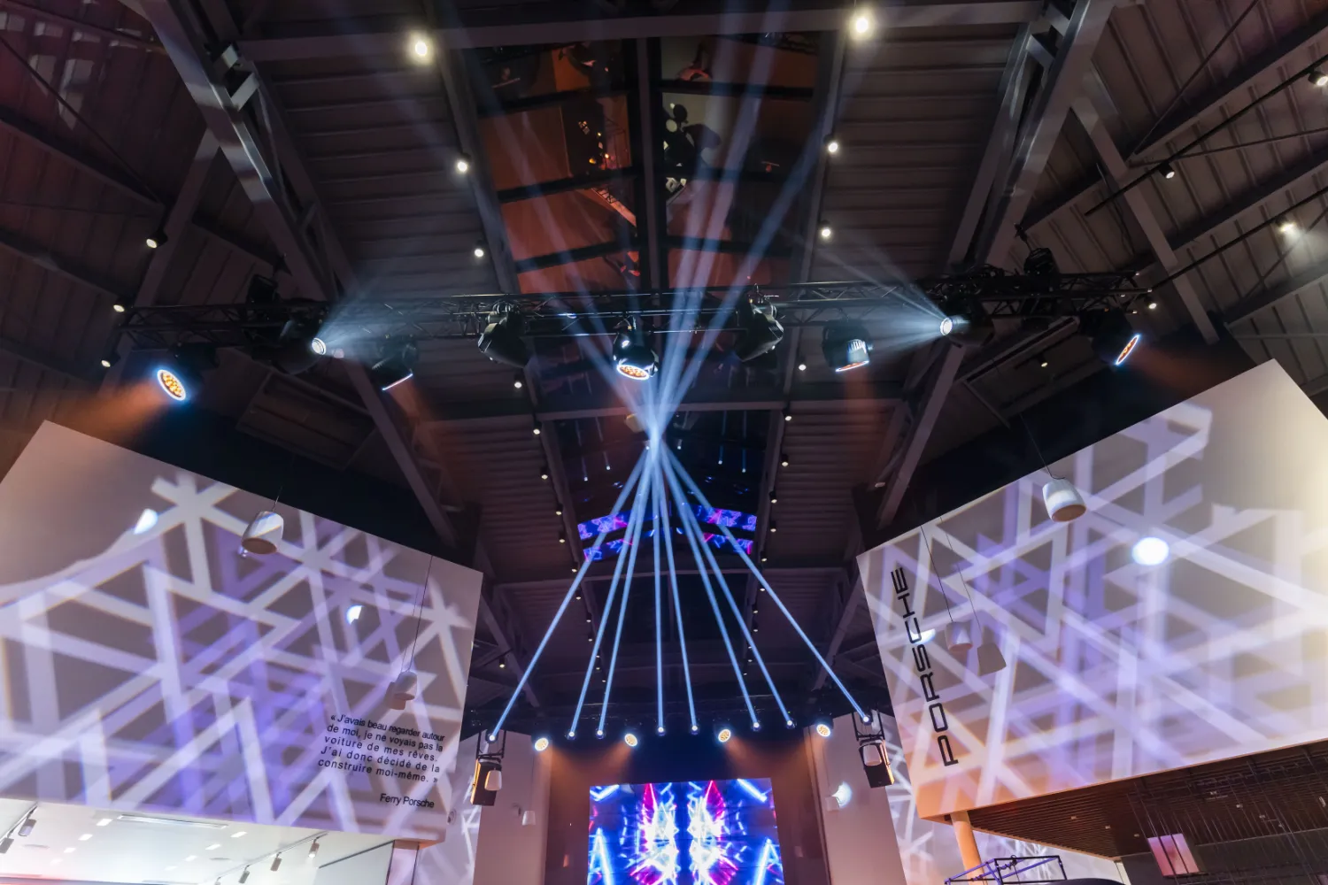 psb-lounge-agence-evenementielle-toulouse-location-materiel-evenement-occitanie-lumière-ambiance-audiovisuel-6