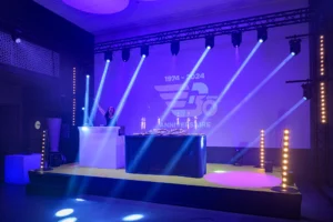 Scénographie de fête de fin d'année réalisée par PSB Lounge en Occitanie
