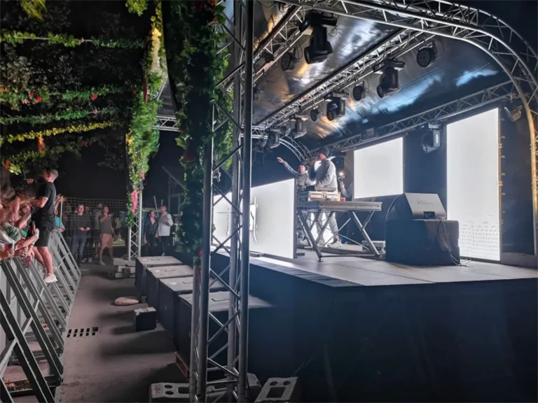 psb-lounge-agence-evenementielle-toulouse-occitanie-sonorisation-fetes-fin-annee