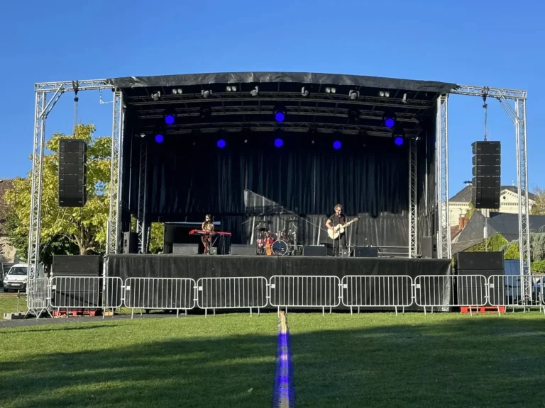psb-lounge-agence-evenementielle-toulouse-location-materiel-evenement-occitanie-evenement-toulouse-location-scene-mobile-concert-festival-0