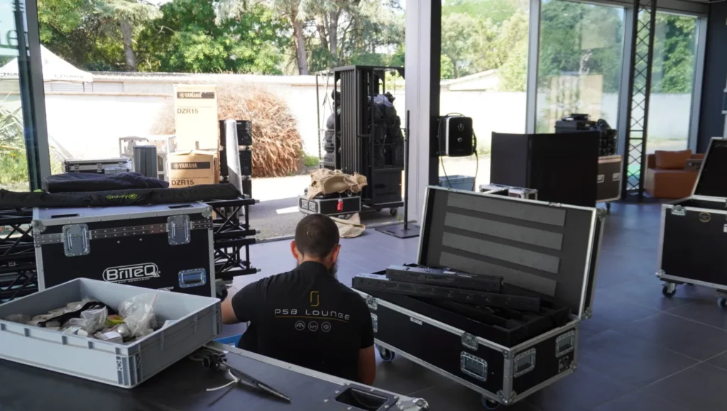 Installation du matériel audiovisuel et préparation technique d’un lancement de produit par PSB Lounge