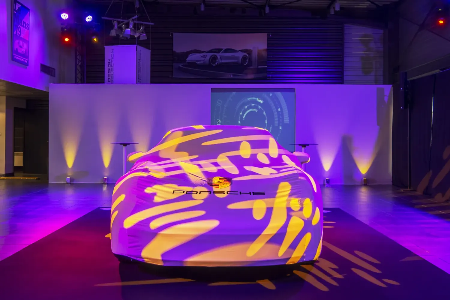 Mise en scène vidéo du lancement de la Porsche 911 à Toulouse
