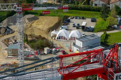 Vue drone événement Plantation du premier arbre PSB Lounge