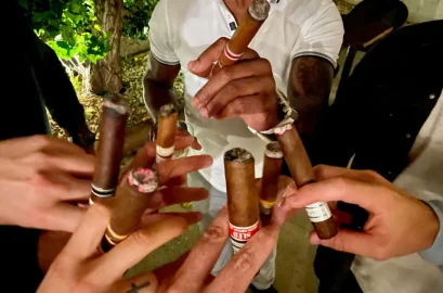 psb-lounge-agence-evenementielle-toulouse-location-materiel-evenement-occitanie-article-prestataire-bar-a-cigare-7