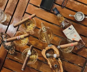 psb-lounge-agence-evenementielle-toulouse-location-materiel-evenement-occitanie-article-prestataire-bar-a-cigare-9